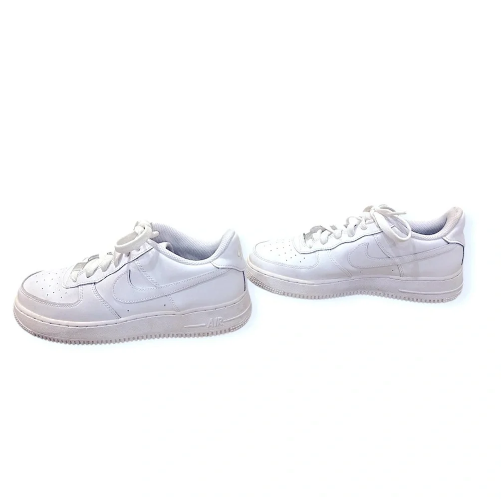 Nike Air Force 1 Low in White- Size 7Y, Woman’s 8.5